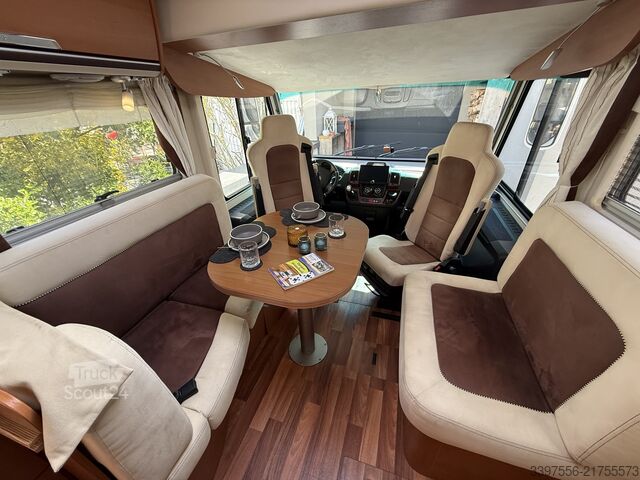 Integriertes Wohnmobil Niesmann und Bischoff Arto 74R