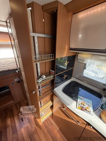 Integriertes Wohnmobil Niesmann und Bischoff Arto 74R