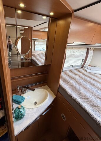 Integriertes Wohnmobil Niesmann und Bischoff Arto 74R