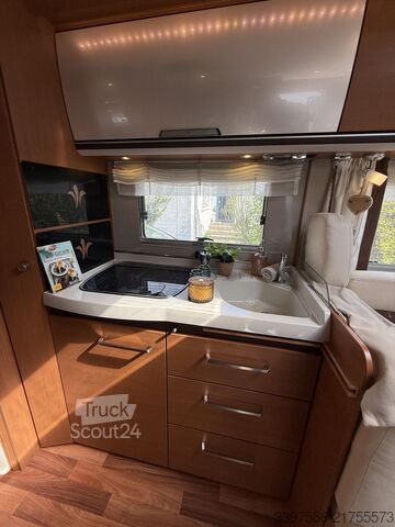 Integriertes Wohnmobil Niesmann und Bischoff Arto 74R