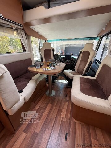 Integriertes Wohnmobil Niesmann und Bischoff Arto 74R