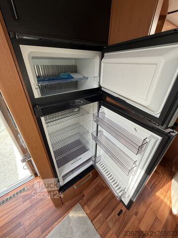 Integriertes Wohnmobil Niesmann und Bischoff Arto 74R
