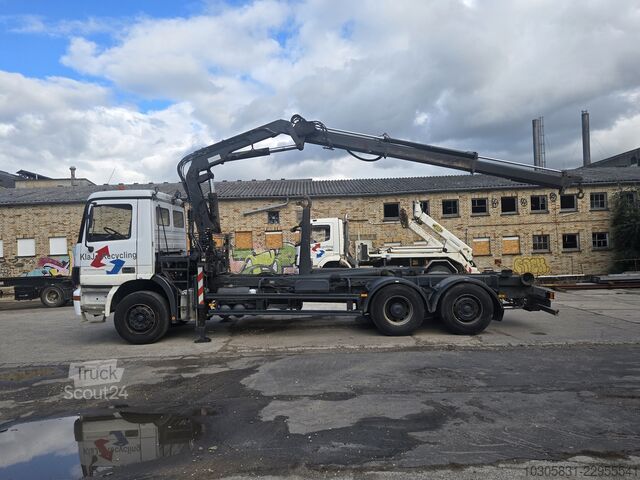 Haakarmsysteem met kraan Mercedes-Benz Actros 2535