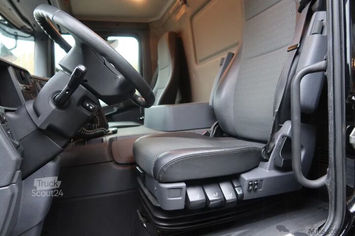 Valise Scania P250 Bak+ Klep Dhollandia 1500 kg. Black line