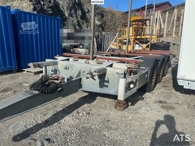 Transport kontenerowy HFR KM 24 3-akslet