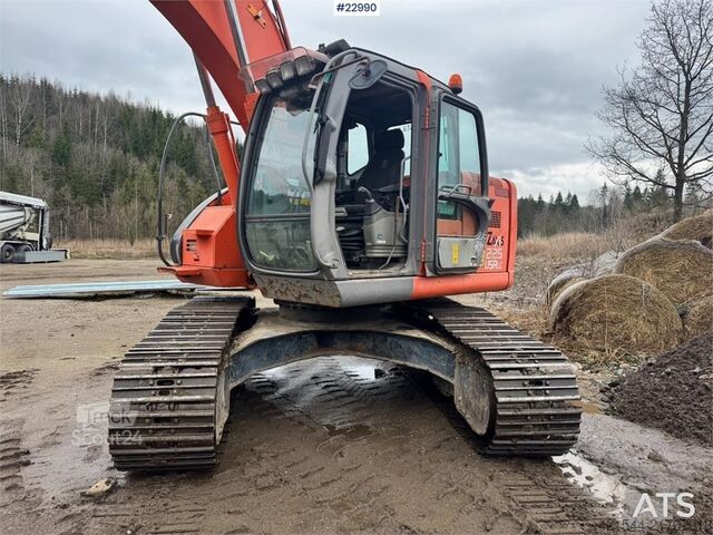Escavadora de rastos Hitachi ZX225USR crawler excavator w/ tiltrotator and grad