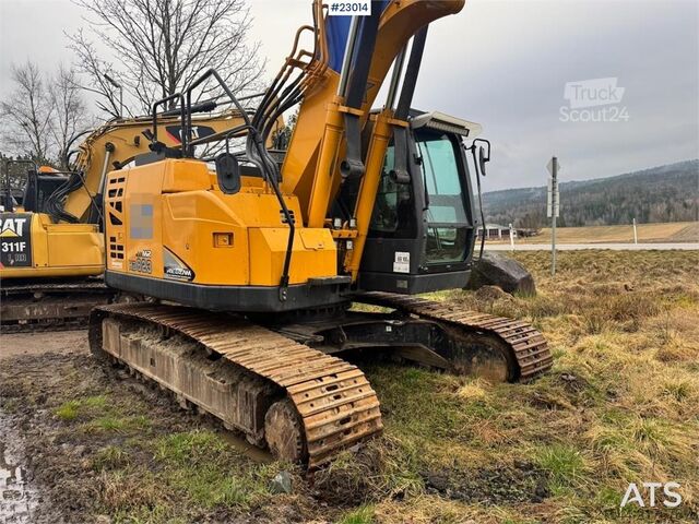 Vikšrinis ekskavatorius Kato HD823