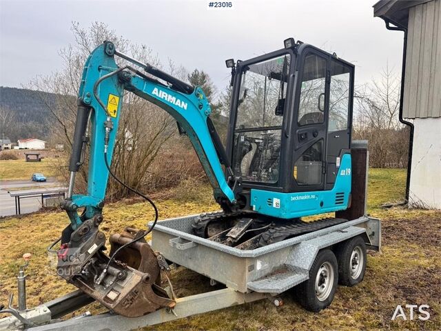 Mini-escavadora Airman AX19-6A mini excavator with 2 buckets and 2014 mac