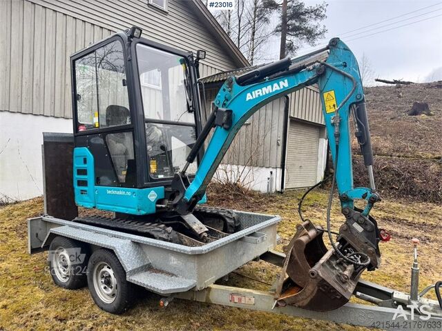 Mini-escavadora Airman AX19-6A mini excavator with 2 buckets and 2014 mac