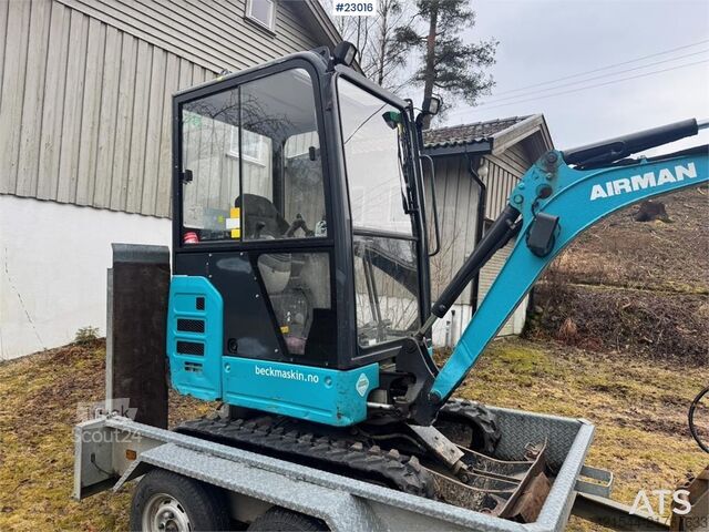 Mini-escavadora Airman AX19-6A mini excavator with 2 buckets and 2014 mac