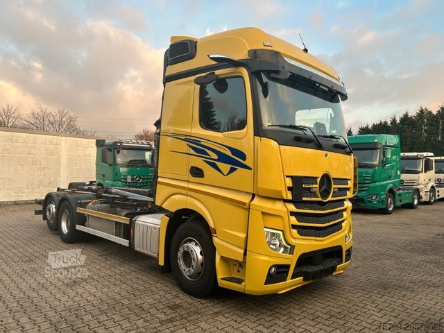 Autocamion cu cârlig pentru containere MERCEDES-BENZ 2545 Actros MEILLER Abroller 6x2