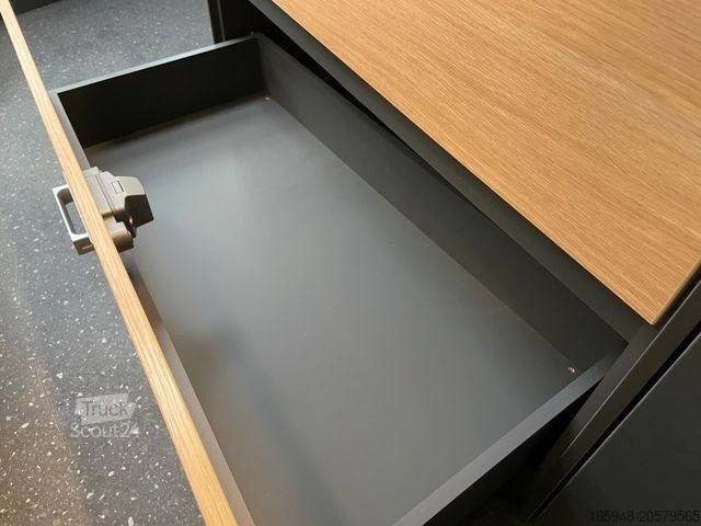 Avtodom ADRIA TWIN *60 Years* 640 SGX **Sondermodell*