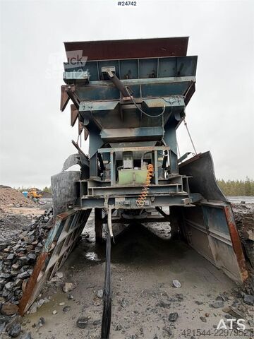  Svedala Roadmaster H4000 Rock crusher