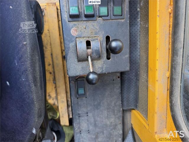  Åkerman EW230 wheeled excavator with two buckets and tiltr