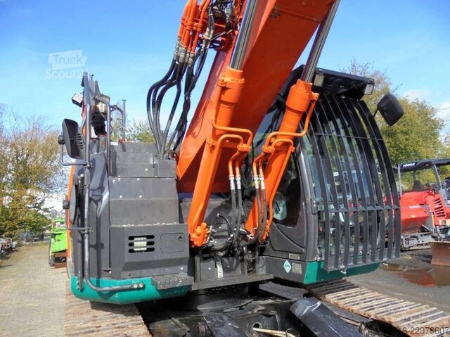  Hitachi ZX 225 US LC-6