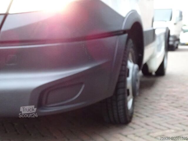 BE-SZM Iveco Daily 35.210 PK Be Trekker 10.4 Ton Airco