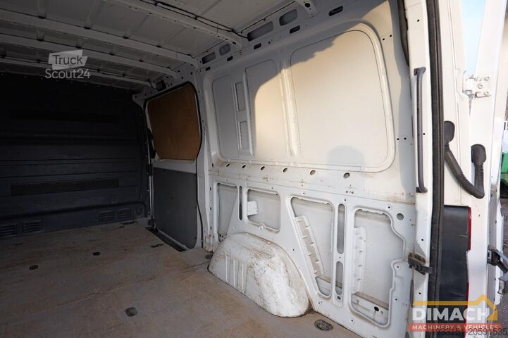 Varebil Mercedes-Benz 906 KA 35 Sprinter 313 - Euro 4 - L2H2 - trekha...