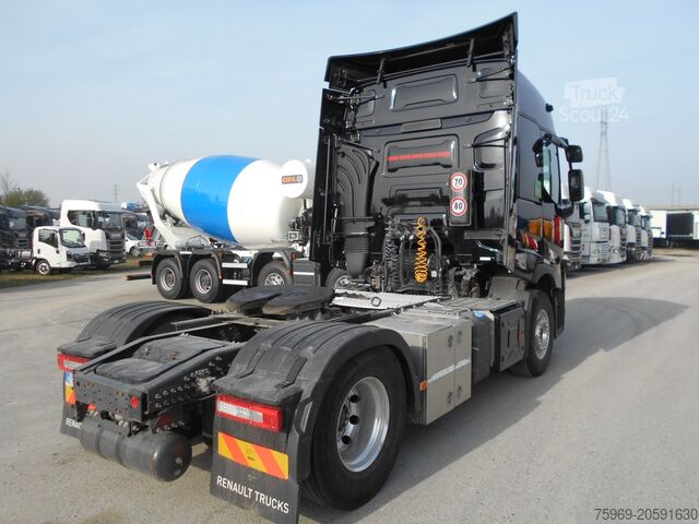 Trator de estrada padrão RENAULT T480