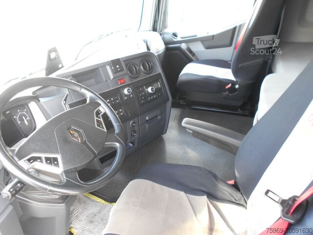 Trator de estrada padrão RENAULT T480