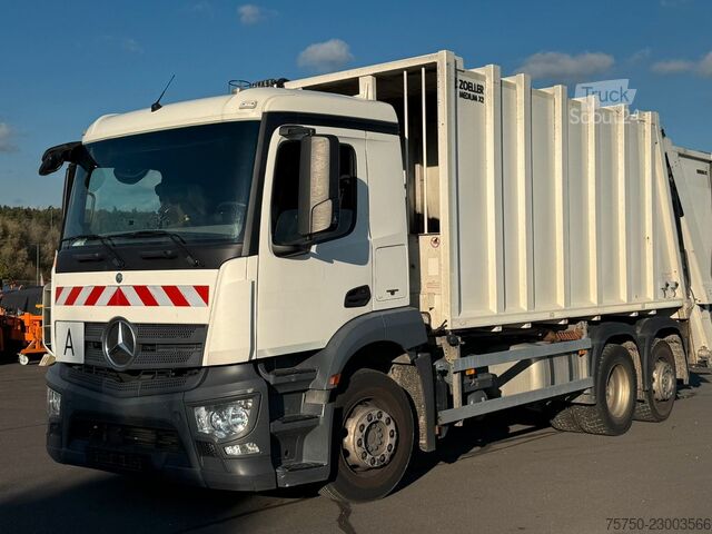 Çöp kamyonu MERCEDES-BENZ Antos 2533 6x2 Zoeller Medium X2 EVO 25 H