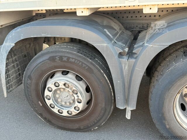 Çöp kamyonu MERCEDES-BENZ Antos 2533 6x2 Zoeller Medium X2 EVO 25 H