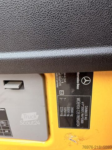 Salgsautomat, Food Truck, Food Truck Mercedes-Benz Foodtruck, Imbisswagen, Food Truck mit neuer Küche und Ausstattung