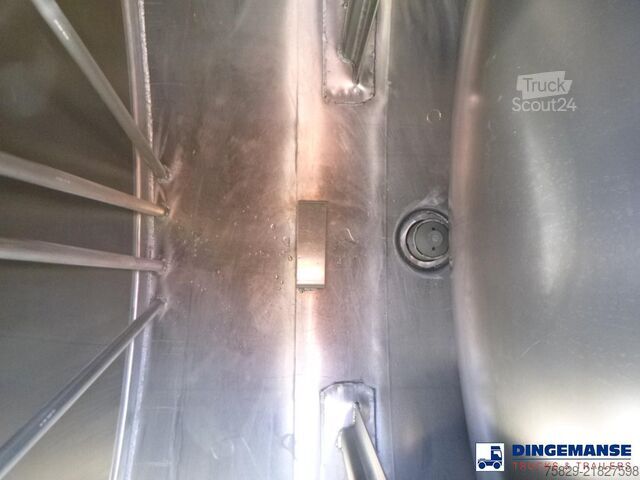Танкер Renault Premium 280 dxi 4x2 fuel tank 13.6 m3 / 4 comp