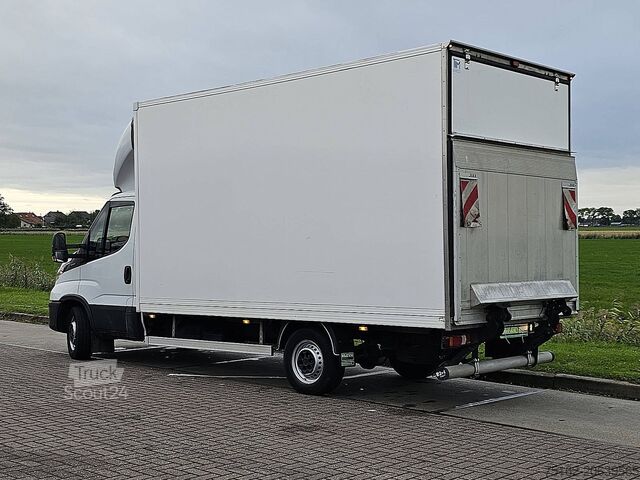 валіза IVECO DAILY 35S18 Bakwagen Laadklep!