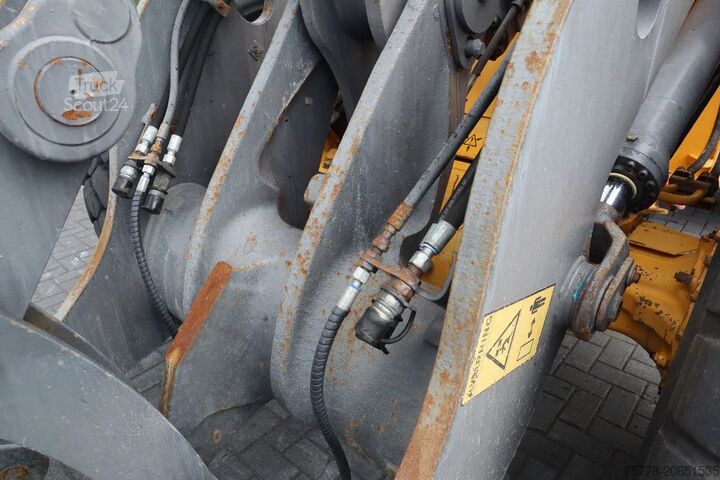 Колісний навантажувач Volvo L70E | BUCKET | QUICK COUPLER | EXTRA FUNCT | A...