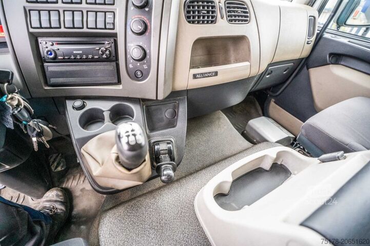 Camion-citerne RENAULT MIDLUM 270 DXI + MAGYAR ALU 11000L+5COMP.