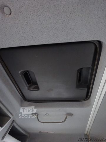 Φορτηγό ανατρεπόμενο βαν MERCEDES-BENZ Atego 824 /3 Seiten Kipper/Klima