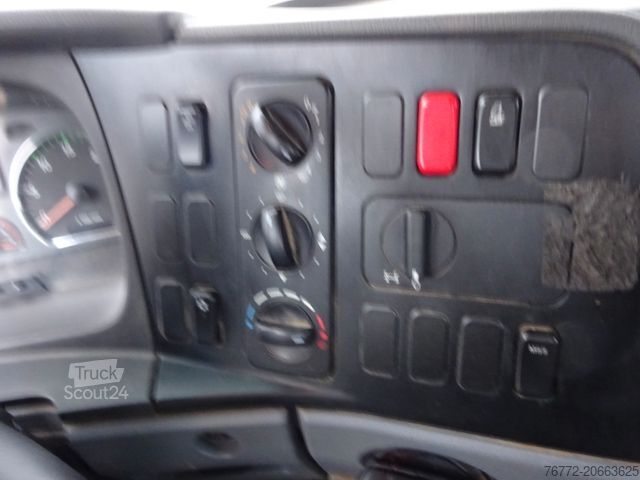 Φορτηγό ανατρεπόμενο βαν MERCEDES-BENZ Atego 824 /3 Seiten Kipper/Klima