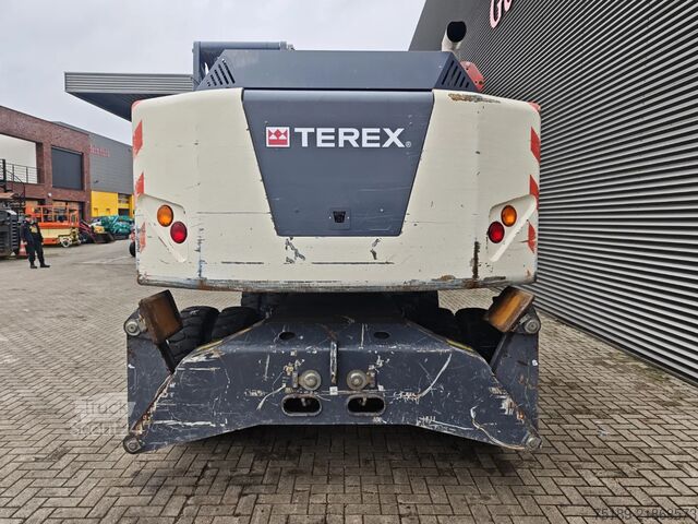 Máquina de manuseamento de materiais Terex TWH 220 S5