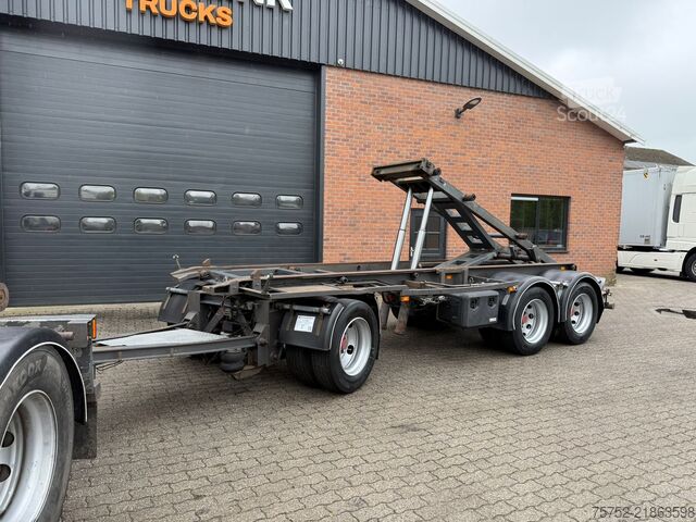Preprava kontajnerov GS AC-2800-K NCH/Haak Kiepende containeraanhanger ...