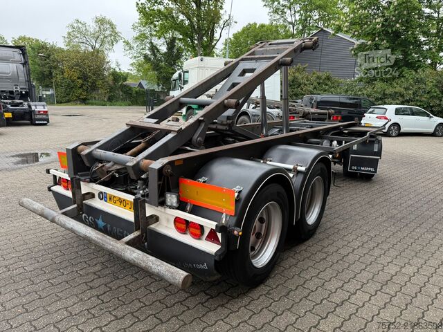 Transport av containere GS AC-2800-K NCH/Haak Kiepende containeraanhanger ...