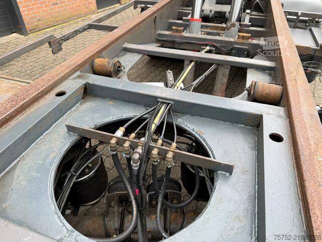 Transport av containere GS AC-2800-K NCH/Haak Kiepende containeraanhanger ...