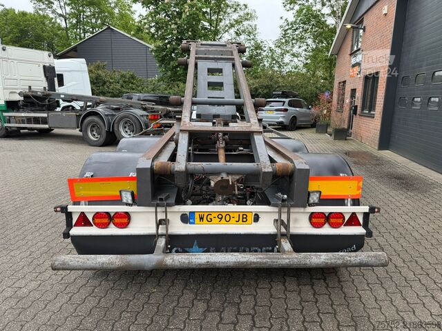 Transport av containere GS AC-2800-K NCH/Haak Kiepende containeraanhanger ...