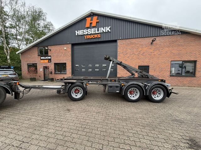 Transport av containere GS AC-2800-K NCH/Haak Kiepende containeraanhanger ...