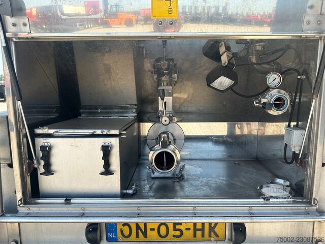 Van Hool FOOD - LEBENSMITTEL / RVS chassis / empty weight: 5.860kg / 29.500L / 1-comp.+ 1 baffle / d Van Hool FOOD - LEBENSMITTEL / RVS chassis / empty weigh...