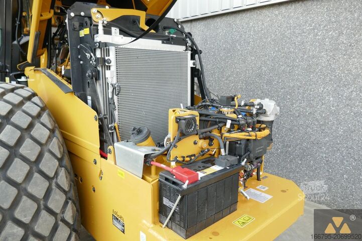 Single drum roller Caterpillar CS10GC