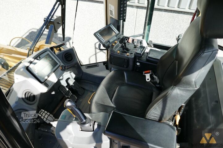 Chargeur sur roues Caterpillar 980M