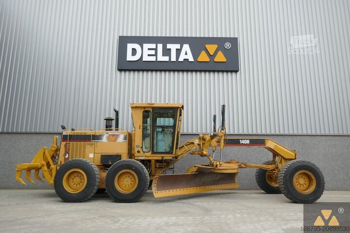 Grader Caterpillar 140H