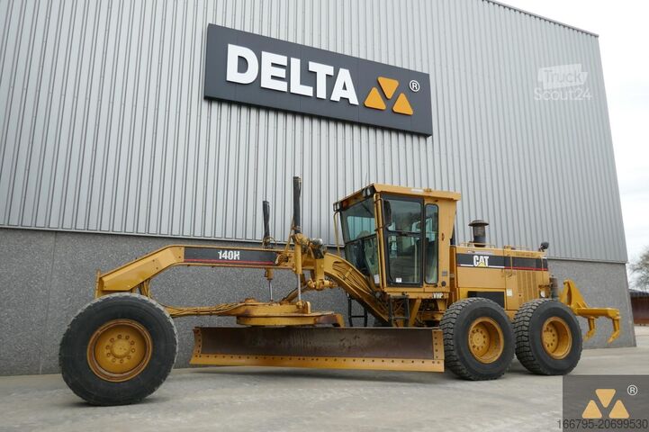 Grader Caterpillar 140H