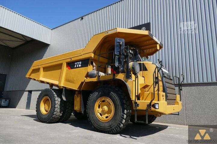 Basculeur Caterpillar 772