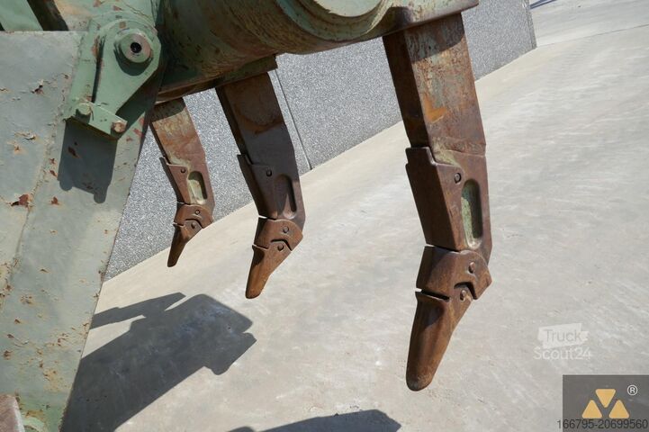 Bouteur Caterpillar D7F Ex-army