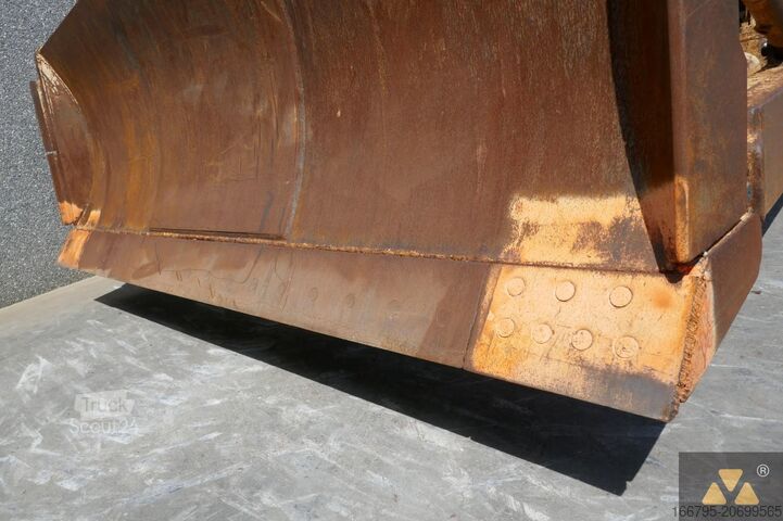 Bouteur Caterpillar D7G Ex-army