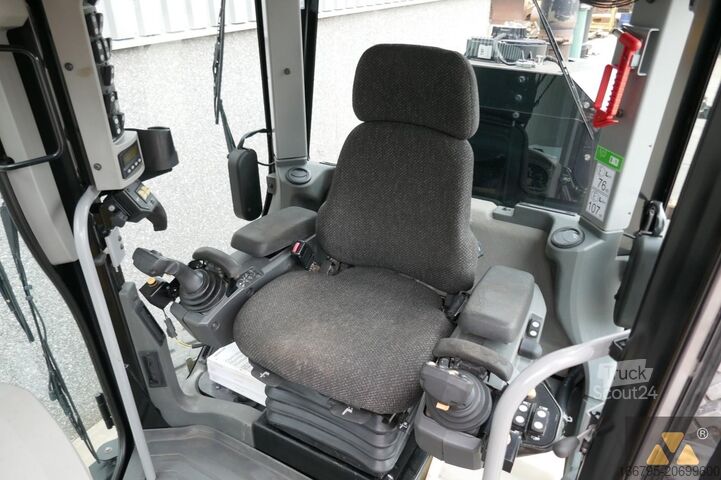 Grader Caterpillar 140M2