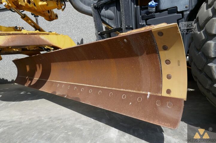 Grader Caterpillar 12M3