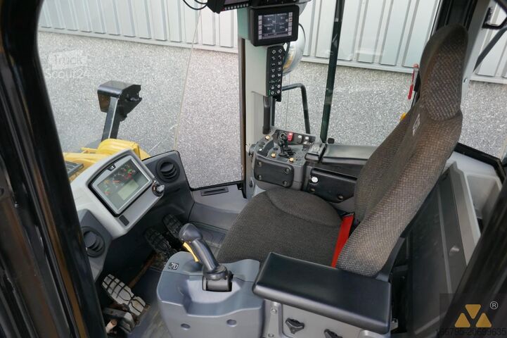 Chargeur sur roues Caterpillar 966M