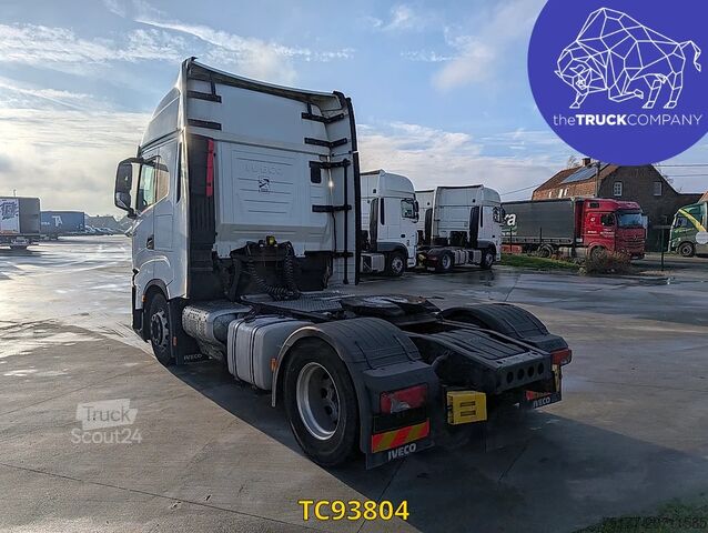 Standaard-SZM Iveco S-Way 480